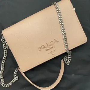 【関税&送料込】Prada Borsa A Tracolla Mini In Pelle Saffian Mini borsa in Saffiano Ambra | PRADA